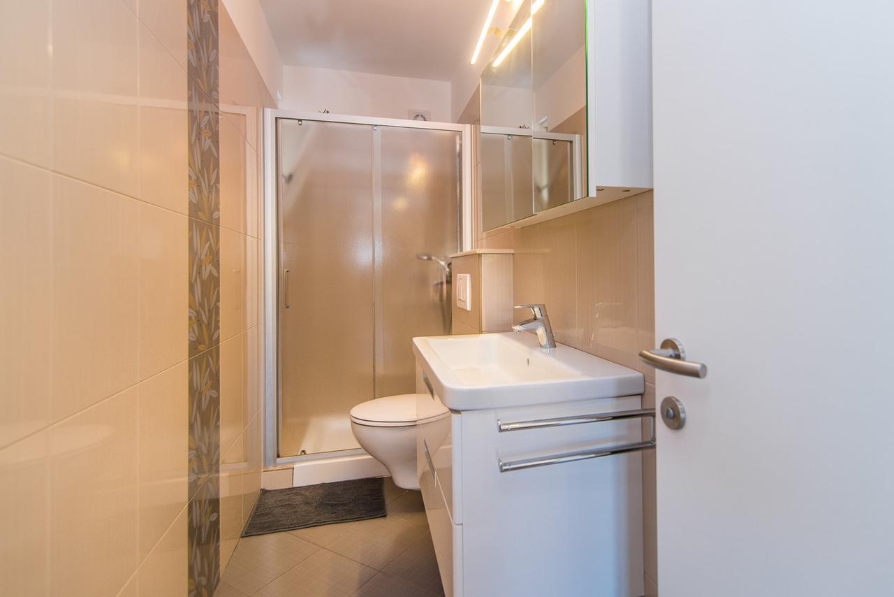 Apartment Lili Poreč Eksteriør billede